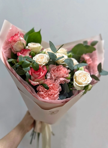 Сборный букет «Буря эмоций» от интернет-магазина цветов в 