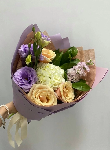 Букет &laquo;Оранжерея&raquo; от интернет-магазина цветов в 