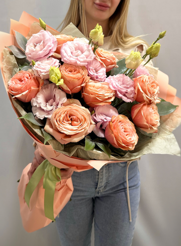 Букет с розами и эустомой &laquo;Персик&raquo; от интернет-магазина цветов в 