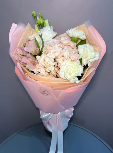 Сборный букет «Аурелия» от интернет-магазина цветов в 