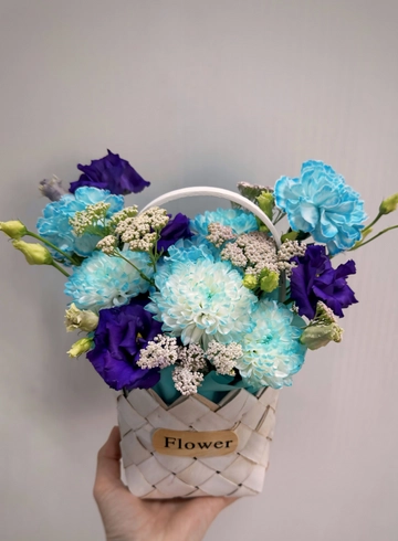 Цветы в корзинке «Мирелла» от интернет-магазина цветов в 