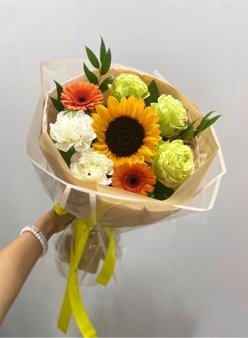 Сборный букет &laquo;Солнечный взрыв&raquo; от интернет-магазина цветов в 