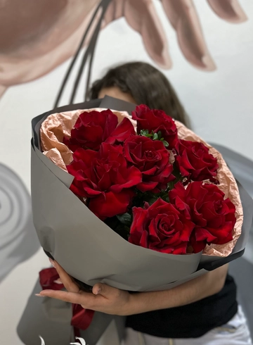 Букет из 7 французских роз &laquo;Агния&raquo; от интернет-магазина цветов в 