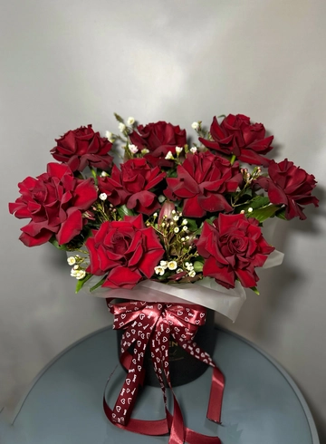 Композиция из 9 роз &laquo;Любовь&raquo; от интернет-магазина цветов в 