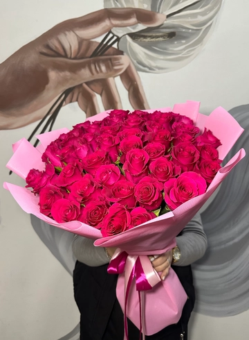 Монобукет из 51 розы &laquo;Признание&raquo; от интернет-магазина цветов в 