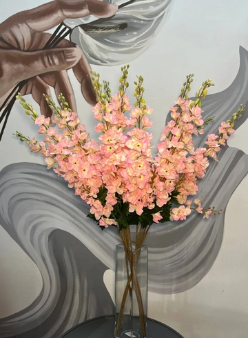 1 ветка искусственного дельфиниума розового цвета от интернет-магазина цветов в 