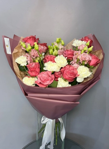 Сборный букет «Цветочный привет» от интернет-магазина цветов в 