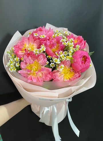 Букет из 7 пионов &laquo;Формула счастья&raquo; от интернет-магазина цветов в 