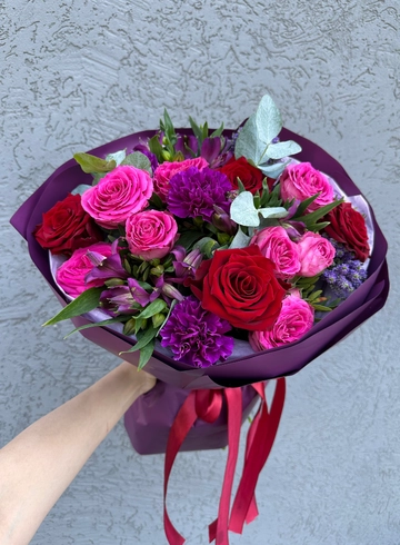 Сборный букет «Ежевика» от интернет-магазина цветов в 