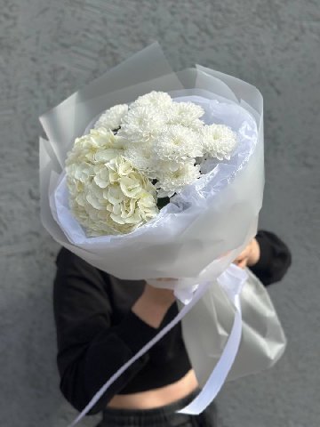 Сборный букет &laquo;Белое облако любви&raquo; от интернет-магазина цветов в 