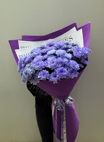 Букет гигант из 13 хризантем  от интернет-магазина цветов в 