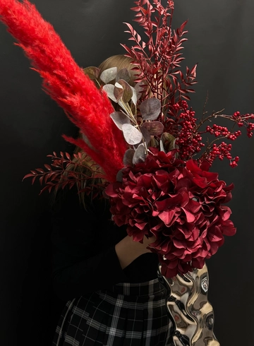 Искусственные цветы в вазе  от интернет-магазина цветов в 