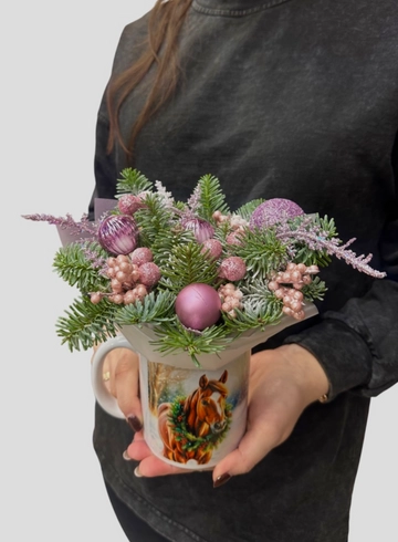 Нобилис в кружке &laquo;С Новым годом&raquo; от интернет-магазина цветов в 