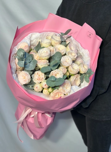 Букет из кустовой розы с эвкалиптом &laquo;Розовое наслаждение&raquo; от интернет-магазина цветов в 