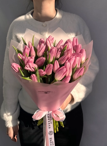 Букет из 35 тюльпанов &laquo;Pink&raquo; от интернет-магазина цветов в 
